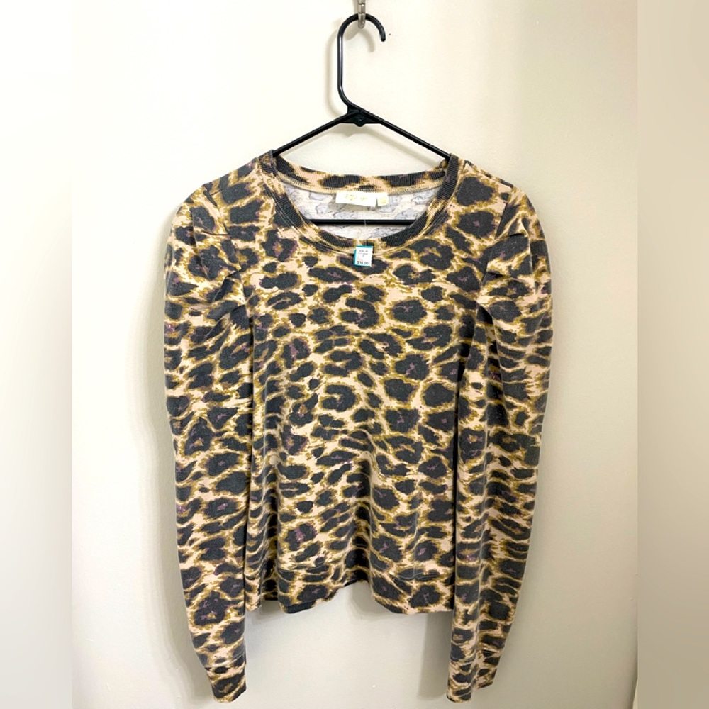Long sleeve ruffled top/ leopard print sweatshirt